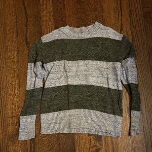 GAP kids  Green and Gray Striped Sweater size 6-7
